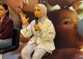 Ayah juga perlu persiapkan diri untuk dampingi ibu menyusui
