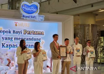 Mamypoko sabet rekor MURI hadirkan popok bayi berbahan kapas organik