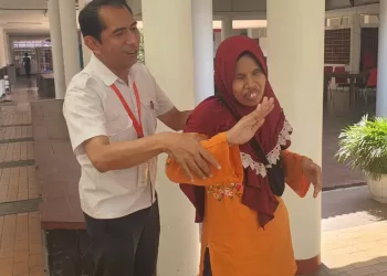 Kemensos beri layanan orientasi lingkungan untuk disabilitas netra