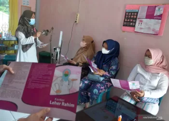 Perempuan menunggu benar-benar sakit baru berobat 