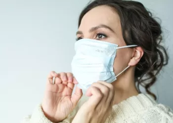 Masker bedah masih bisa dipakai saat kualitas udara tak sehat