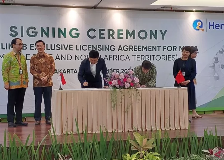 Kalbe-Henlius tanda tangani kerja sama produksi pengobatan kanker paru