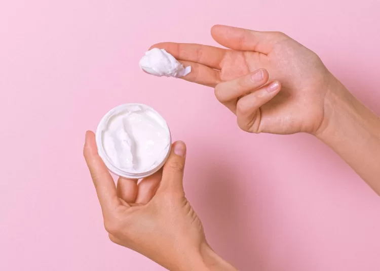 Kiat hindari efek samping “waxing” area genital