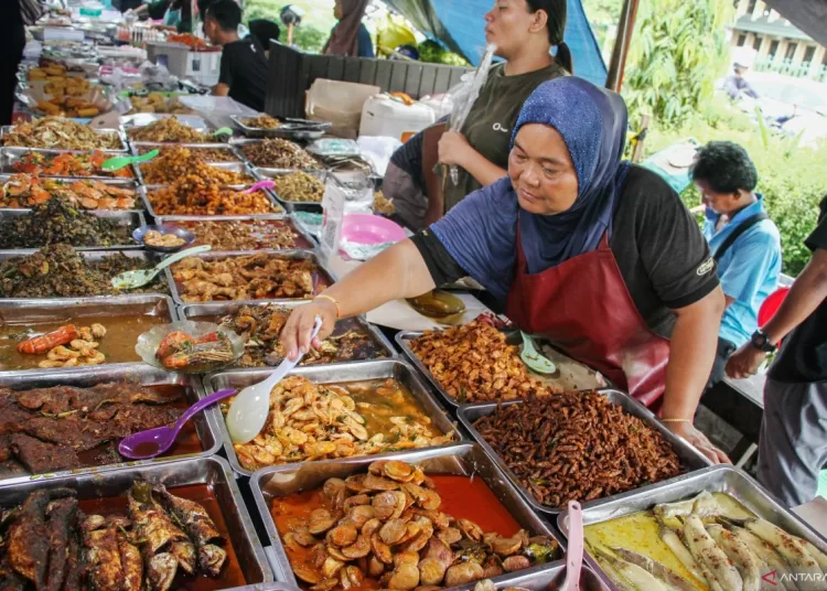 Memilih makanan berbuka dan sahur agar tetap sehat selama Ramadhan