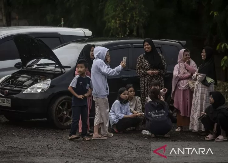 Pemudik disarankan istirahat 15-20 menit untuk cegah statis tubuh