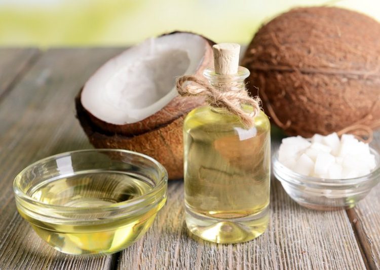 7 manfaat minyak kelapa untuk kecantikan dan kesehatan