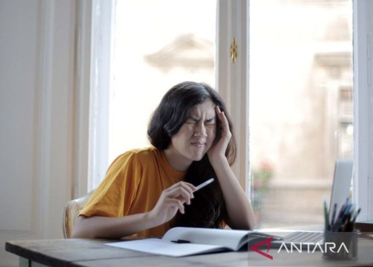 Cara bedakan pusing biasa dan migrain