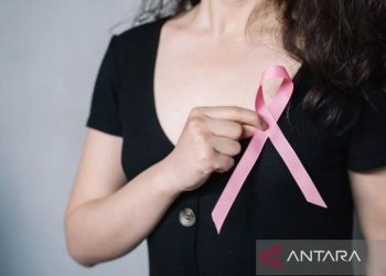 Cara deteksi kanker payudara mandiri dengan metode SADARI