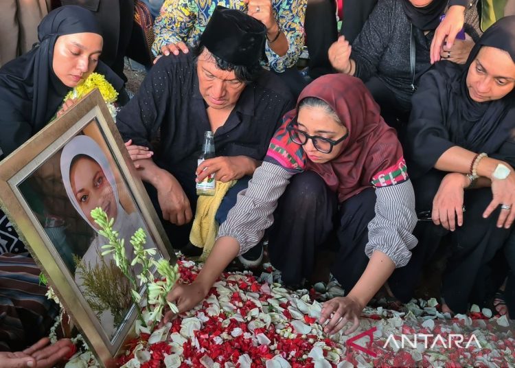 Mengenal sindrom kematian mendadak yang diduga dialami Marissa Haque