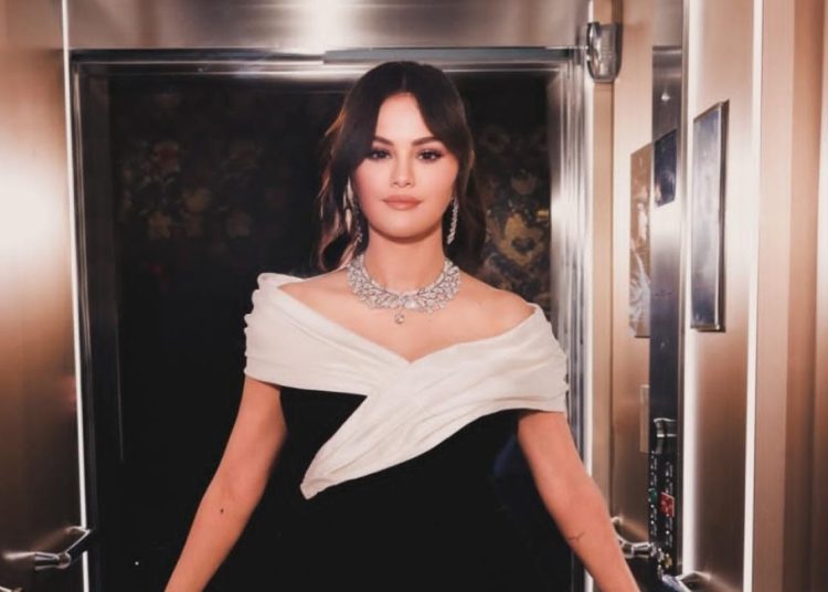Kenali SIBO, gangguan pencernaan langka yang dialami Selena Gomez
