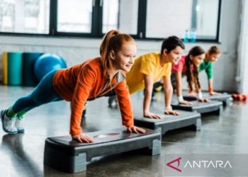 Jalan 10 menit setelah setiap jam duduk bantu turunkan tekanan darah