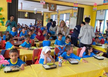Sebaiknya orang tua dan sekolah proaktif soal gizi anak