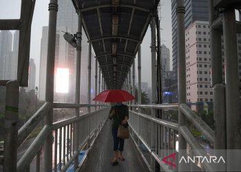 Ini alasan hujan dapat pengaruhi perasaan seseorang menurut psikolog