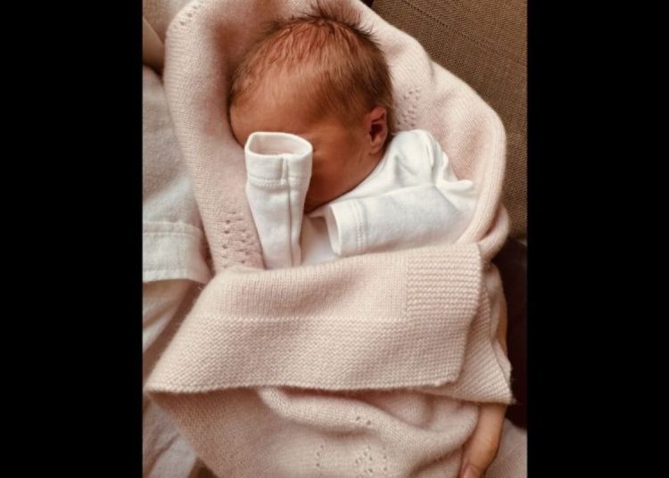 Putri Beatrice sambut kelahiran putri kedua Athena Elizabeth Rose