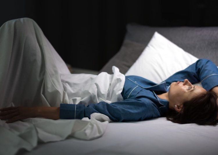 Kurang tidur menyebabkan otak menahan banyak kenangan buruk