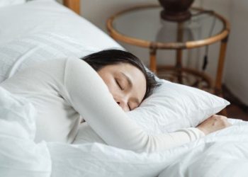 Alasan tidur dan air putih jadi senjata dalam turunkan berat badan