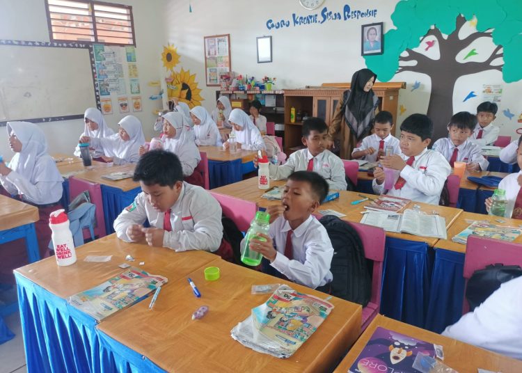 Pencegahan Penyakit Kaki Gajah Terus Berjalan Pada Bulan Oktober 2025 di Kecamatan Damar